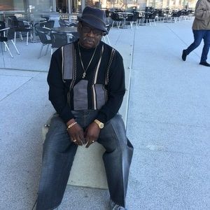 Meet your Posher, Pierre